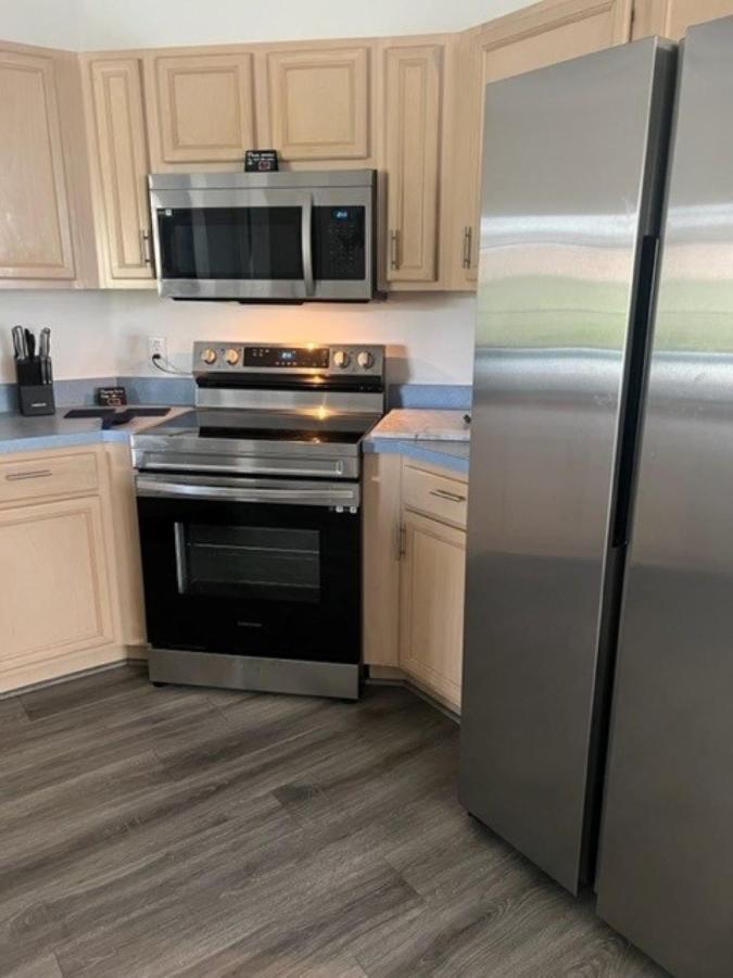 Luxury - 75 Inch Smart Tv, Upgrades Throughout! 20 Minutes To Villa Davenport